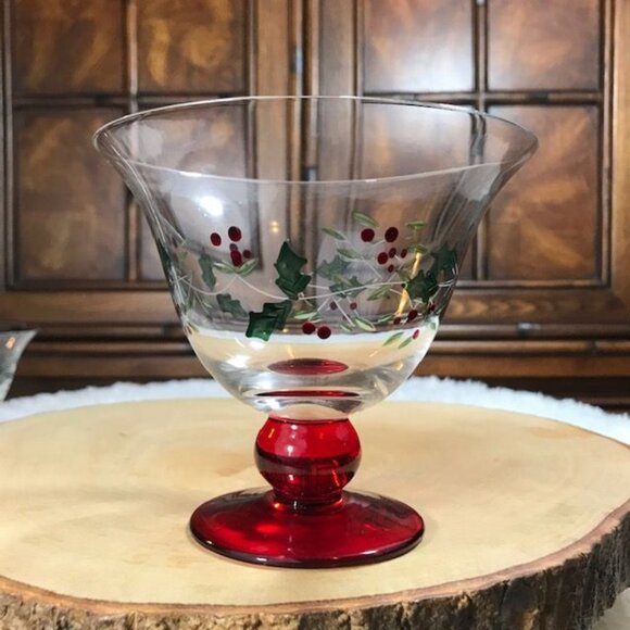 Pfaltzgraff Set of 4 Winterberry Glass Pedestal Dessert Bowls - Picture 3 of 11